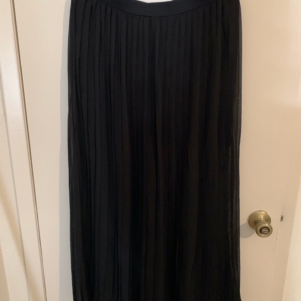 Decree Skirt